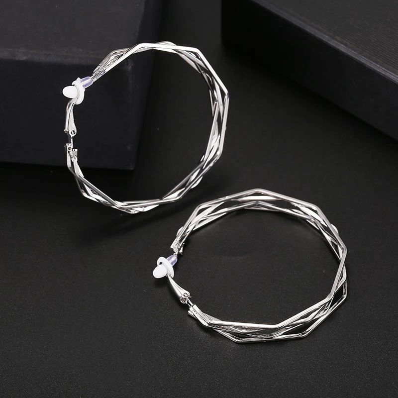 Hoop Clip on Earrings for Women No Pierced Unique Twisted Big Earrings Irregular Circle Earring Brinco Statement Fashion Jewelry