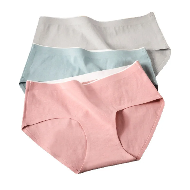 4PCS women\'s cotton briefs with no trace. Women\'s cotton mid-rise briefs with full cotton breather hips briefs