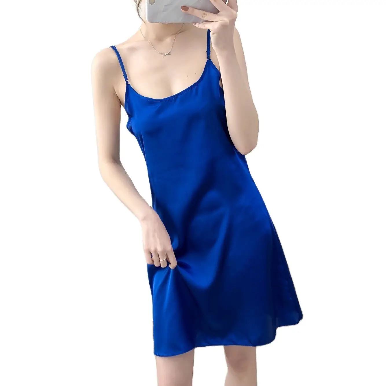 Robe de soirée mi-longue en Satin lisse pour femmes, tenue de soirée décontractée, bretelles Spaghetti, mode, Sexy, Slim, Streetwear