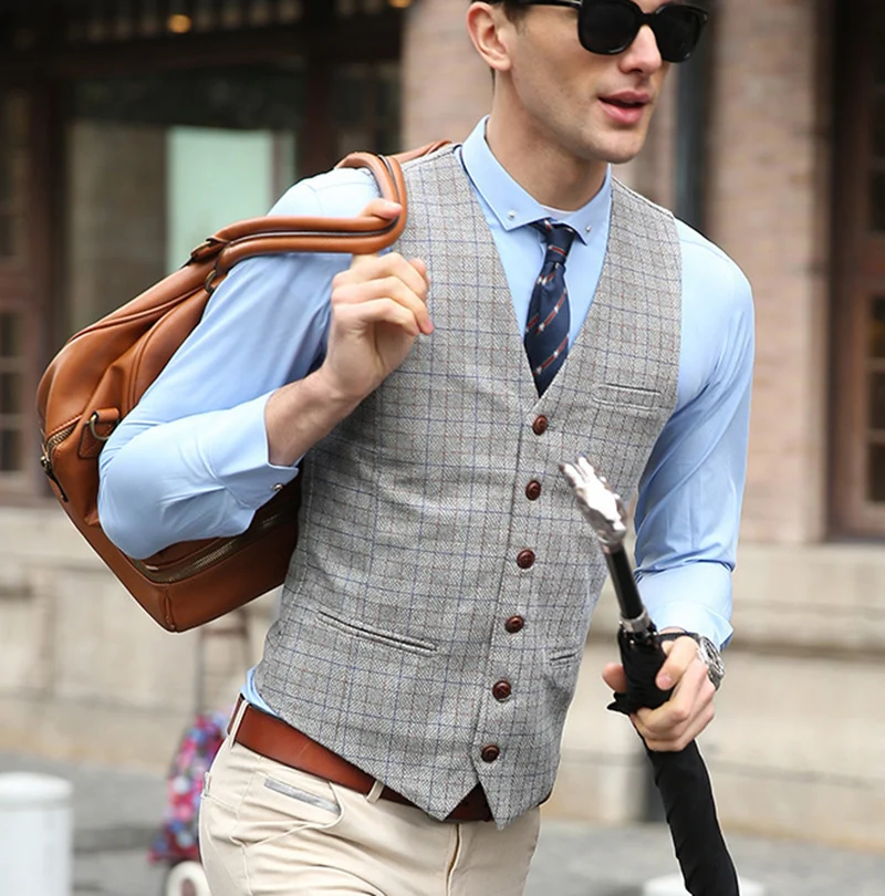 Man Vest Casual Gentlemen Classic Plaid V Neck for Wedding Groomsmen Coffee/Navy/Silver Mans Waistcoat