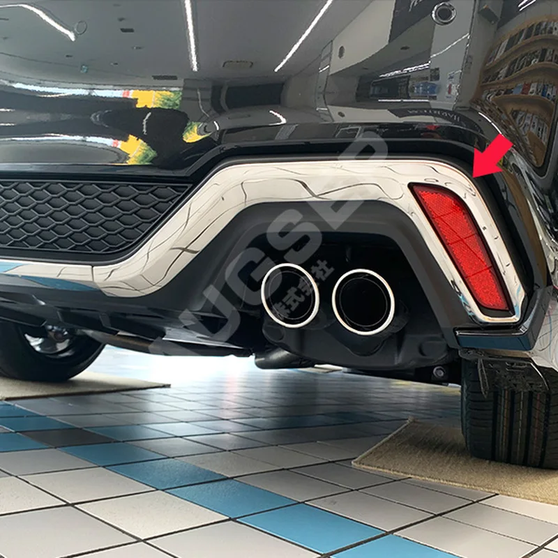 ステンレス鋼の車の外装部品,3個,トヨタクラウン220のアクセサリー,車のリアバンパー,スタイリッシュなステッカー