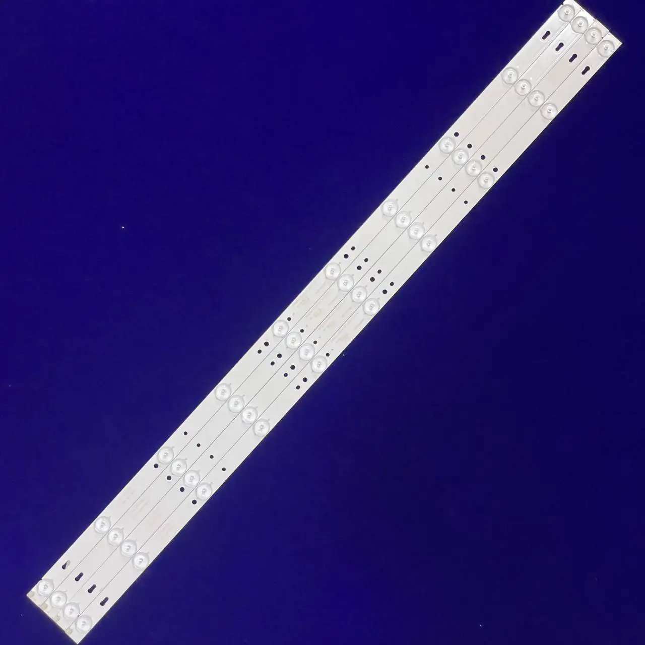 LED Backlight strip 10lamp For SUPRA LC40T440FL L40F3302B LE40F16 0D40D10-ZC14F-02 0D40D10-ZC14F-03 035-400-3528-D 303TT400035