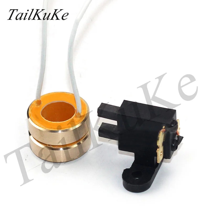 เครื่องลูกอมฝ้าย2 Way คาร์บอนแปรงประเภท Conductive Slip แหวน Bakelite คาร์บอนแปรง220V380V Collector Ri