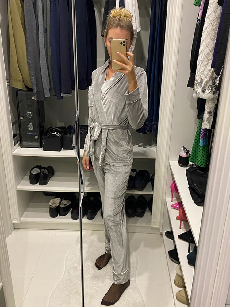 Velvet Warm Pajamas For Women Bathrobe Female Set Solid Pocket Long Sleeves Nightgowns Women Clothing Sleepwear Casual Robe Sets