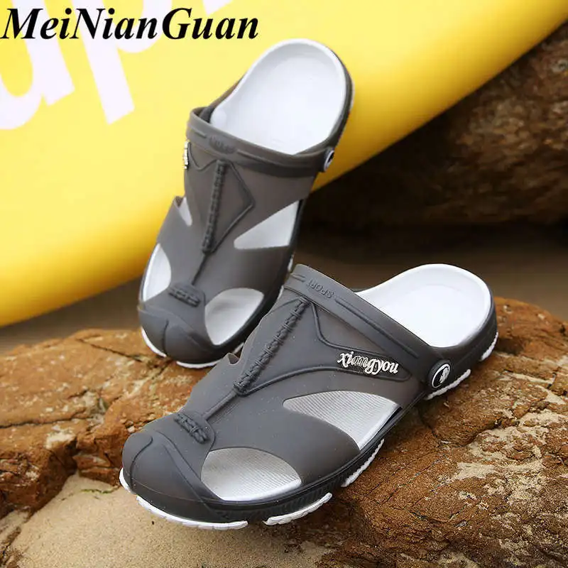 Fashion Man Slippers Casual Summer Men\'s Shoes Plus Size Male Beach Sandals Quick-drying Men Slippers Light Soft Clogs Shoes B6