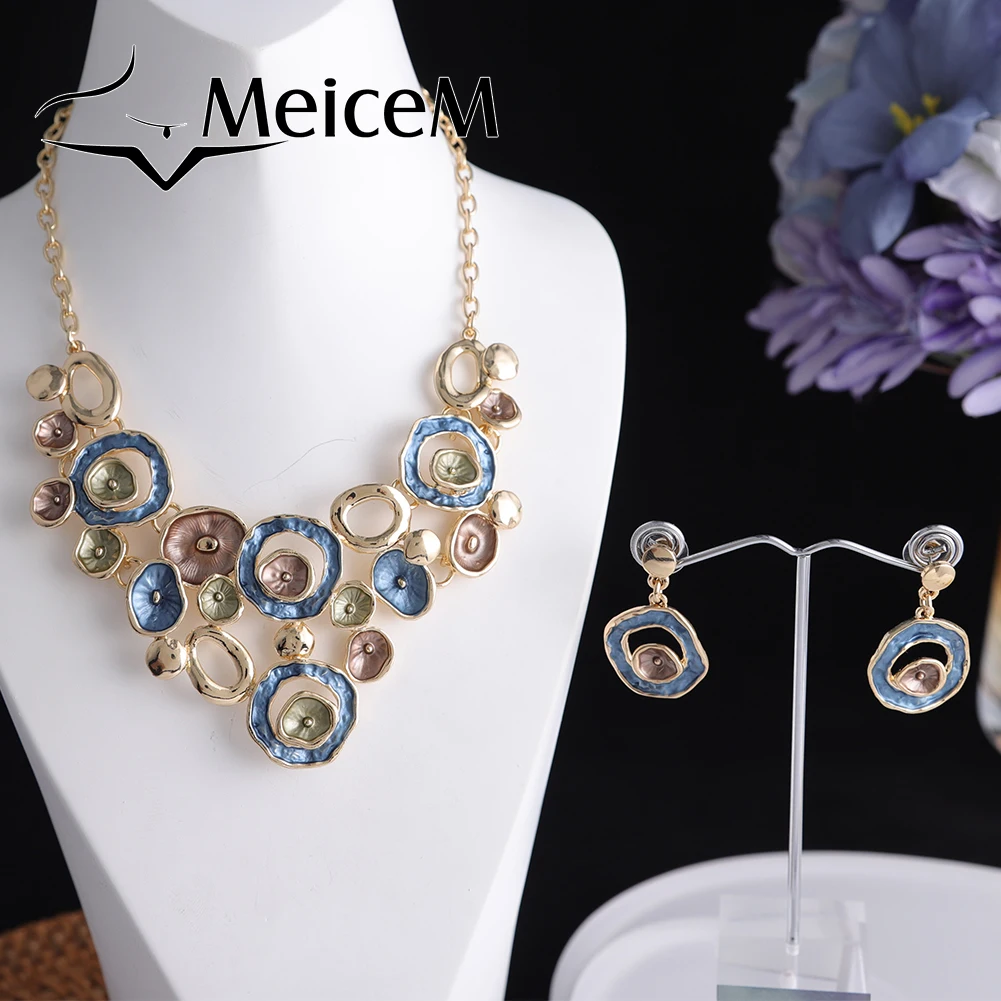 MeiceM New Arrival Zinc Alloy Wholesale Necklaces Fashion Geometric Pendants Necklaces for Women Girls Chain Choker Necklace