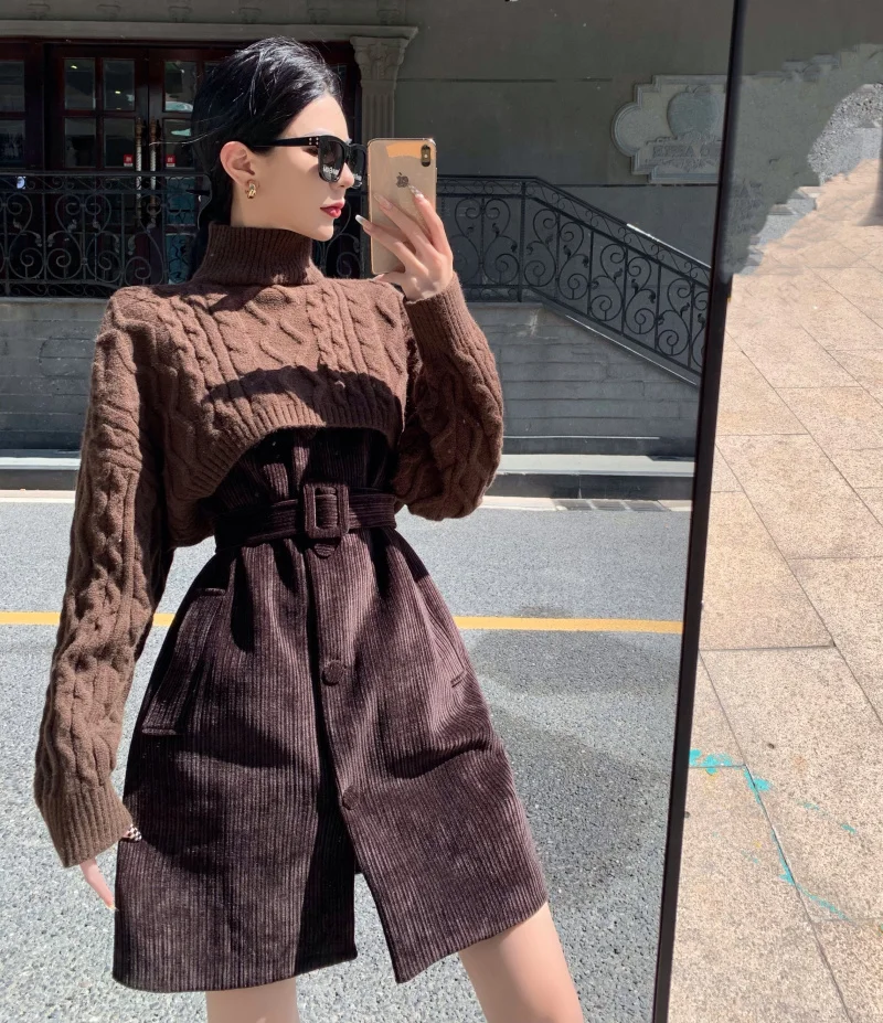 2023 autumn and winter fashion knitted long-sleeved cloak shawl velvet vest dress two-piece female Retro elegant dress Korean