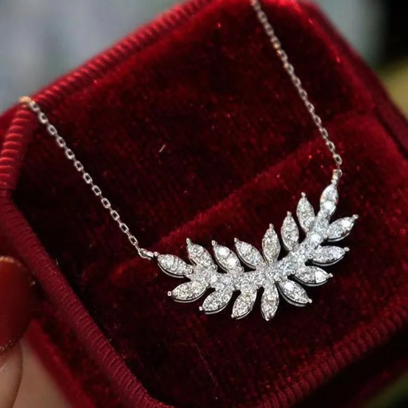 

Huitan Fashion Leaves Shaped Necklace for Women Silver Color Chic Girl Accessories Crystal Leaf Necklace Party Statement Jewelry