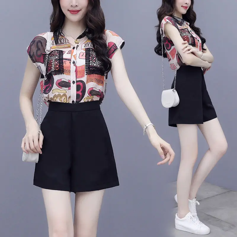 ชุดกางเกงขาสั้น2023สำหรับผู้หญิงใส่ในฤดูร้อนชุดเสื้อผ้าผู้หญิงแฟชั่นสำนักงานผู้หญิงชุดสองชิ้นผ้าชีฟองเปิดคอพิมพ์ลาย