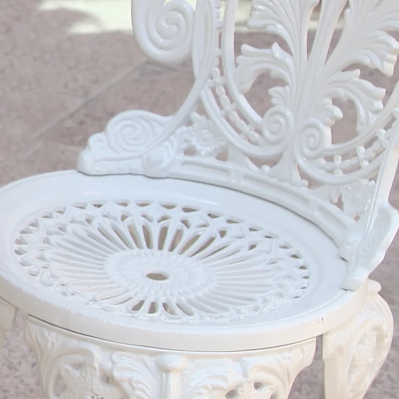 Ensemble de meubles de jardin d'extérieur, table et chaises en couronne de balcon