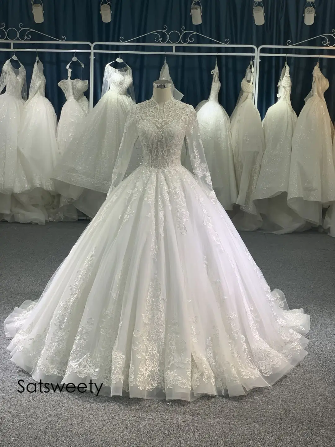 Vestido de novia musulmán con cuentas de lujo, traje de novia de encaje de alta calidad, manga larga, personalizado, 2021