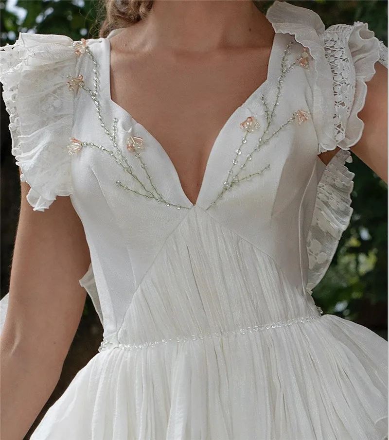 Robe de mariée princesse en mousseline de soie, style Boho, avec plis et dentelle perlée, col en v, dos nu, robes de mariage à plusieurs niveaux