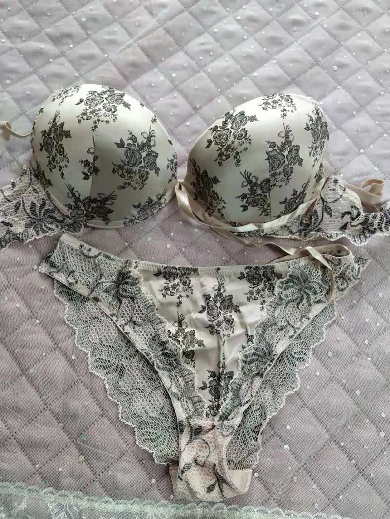 Luxury Satin Bra Set Floral Print Lace Underwear Women\'s Ladies Lingerie with See Through Bikini Panties Sexy Lace Plus Size