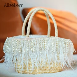 Bolso de playa de pluma de avestruz blanca para mujer, bolsa de mano Bohemia con cuentas de perlas hechas a mano, de paja tejida con borlas, para vacaciones, 2021