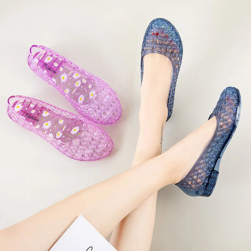 New sandals slippers crystal sandals female bird\'s nest Baotou breathable soft bottom home sandals mother sandals V213