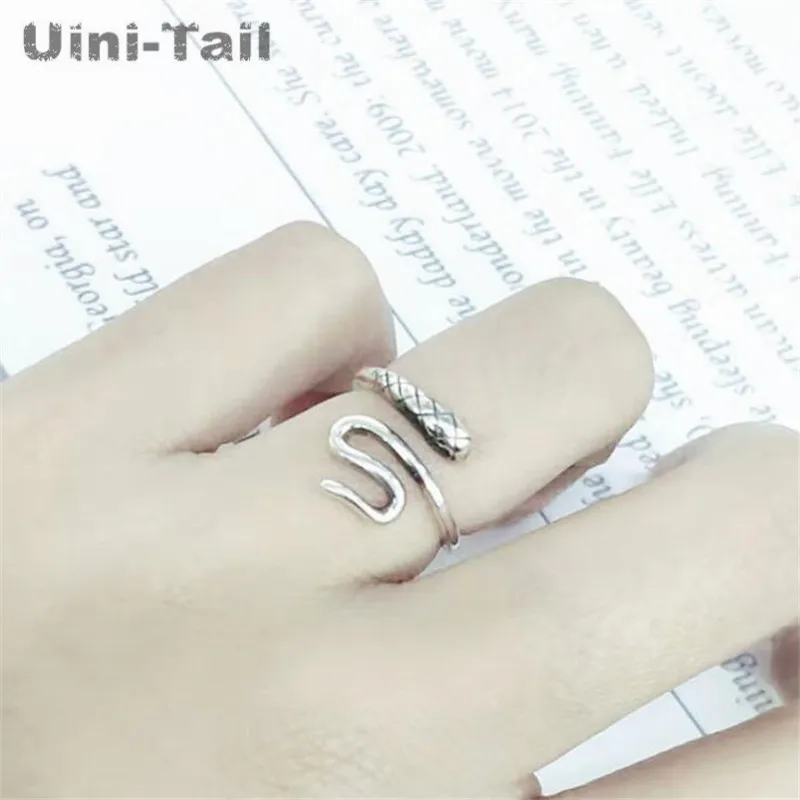 Uini-Tail Hot Sale Nieuwe 925 Tibetaanse Zilveren Vintage Kronkelende Slang Open Ring Mode Trendy Vloeiende Hoge Kwaliteit Sieraden Jz019