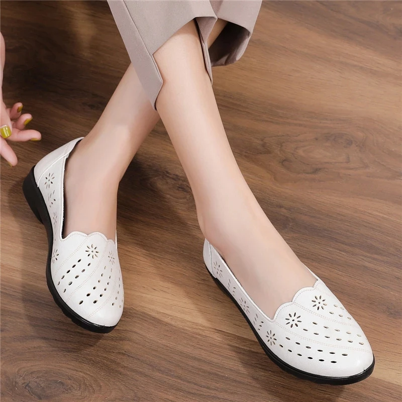 HOVING Spring Autumn Leather Flat Shoes Women Casual Loafers Ballet Flats Shoes mother slip on summer shoes Ladies free