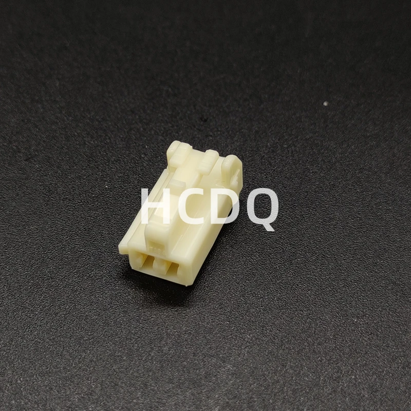 The original 90980-10825 2PIN  automobile connector plug shell and connector are supplied from stock