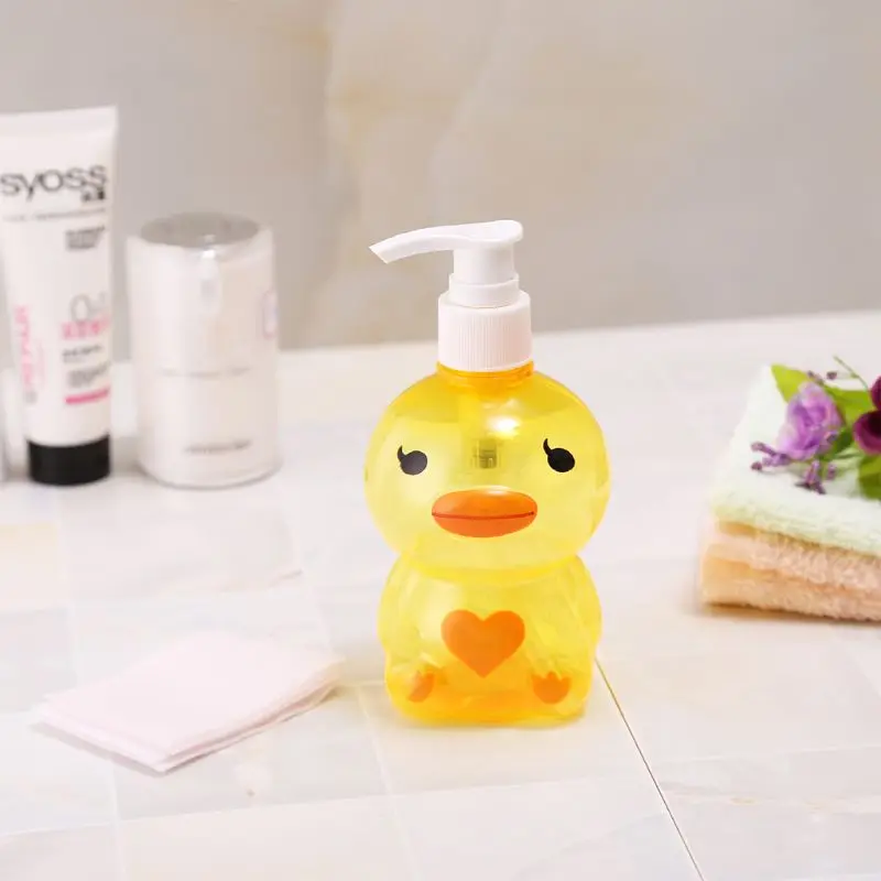 250ml Portable Soap Dispenser Child Cute Animal Frog/Duck Shape Press Type Split Empty Pump Bottle Shampoo Shower Container Rand