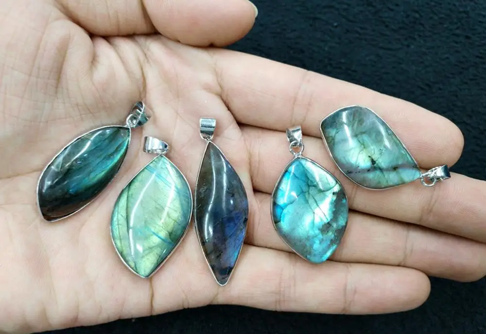

Wholesale 5pcs Natural Strong Flash Labraodrite Bead Pendant,Eye shape for jewelry necklace