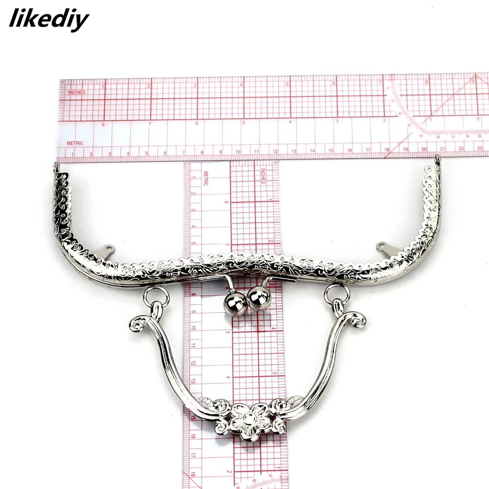 1 Piece 20.5 CM Plum Blossom Flower Pattern Vintage Metal Purse Frame Kiss Clasp Handle Bag Accessories
