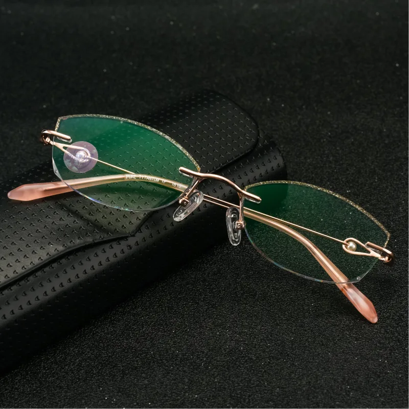 

Anti-blue Discoloration Female Commercial Pure Titanium Diamond Trimmed Glasses Myopia Glasses Women Rimless Eyeglass Frames