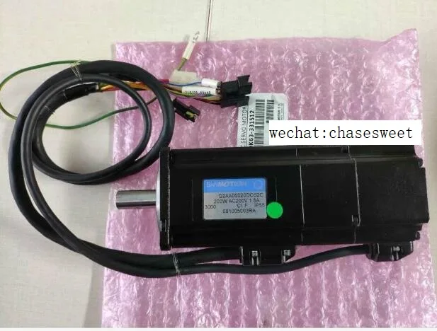 Q2AA05020DCS2C  servo motor used in good condition