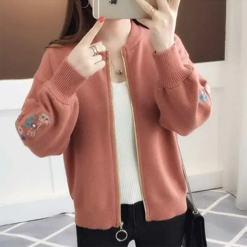 2024Spring Autumn New Knitted Cardigan Sweater Women Short Jacket Embroidery Coat Baseball Uniform Outwear Female женская куртка