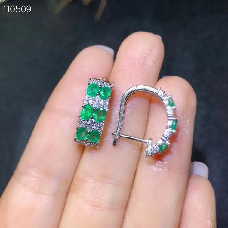 

Luxurious style natural emerald earrings. 925 pure silver. Many gemstones, good quality, lady Earrings