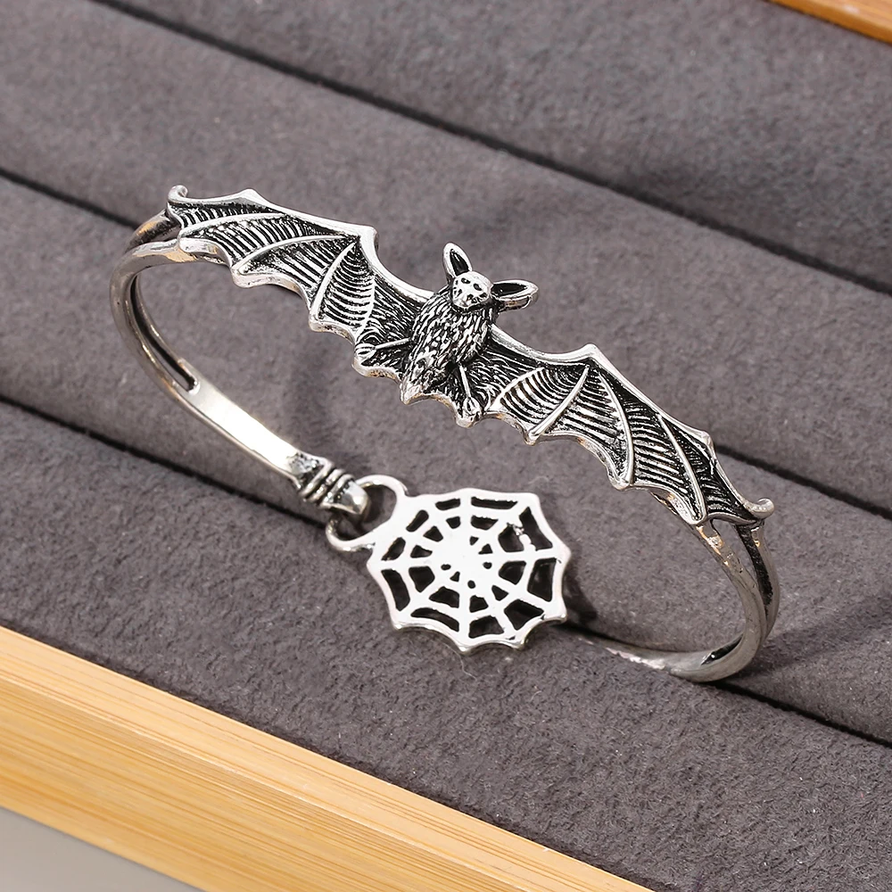 Punk Silver plated Bat Bracelet -Vampire Bat Bracelet Dark Style Bat Spider web Bangles Women Girls Goth Halloween Jewelry gift