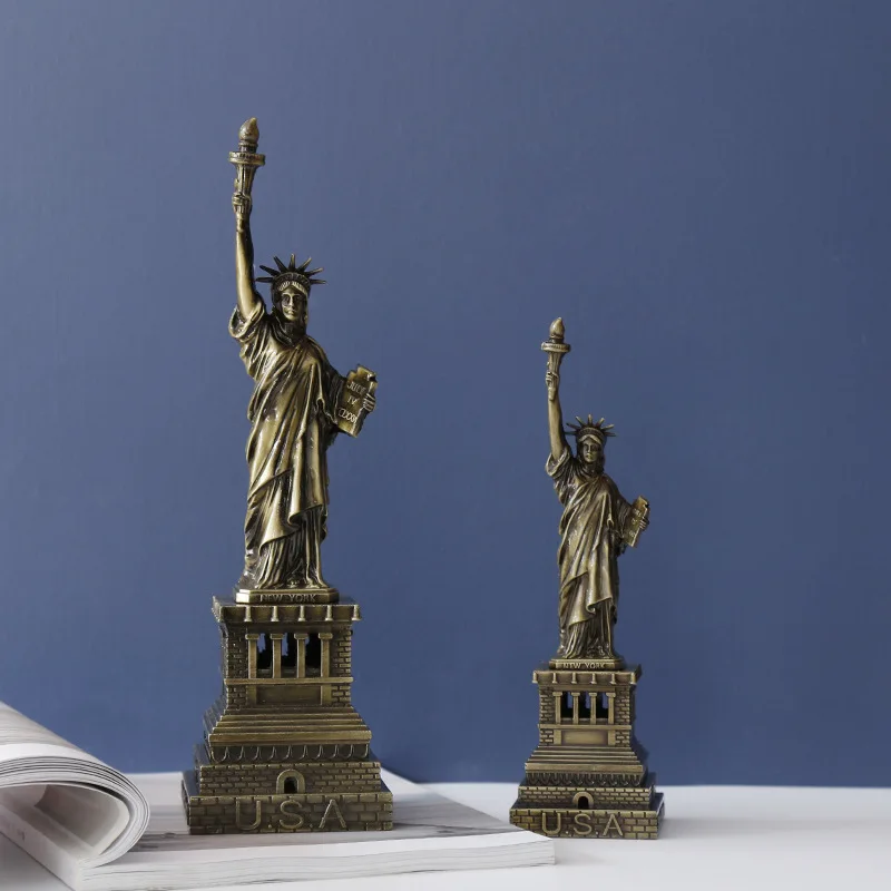 ERMAKOVA Retro Statue Metal Statue of Liberty Sculpture Model Statue Modern Office Home Decoration Accessories New York Souvenir