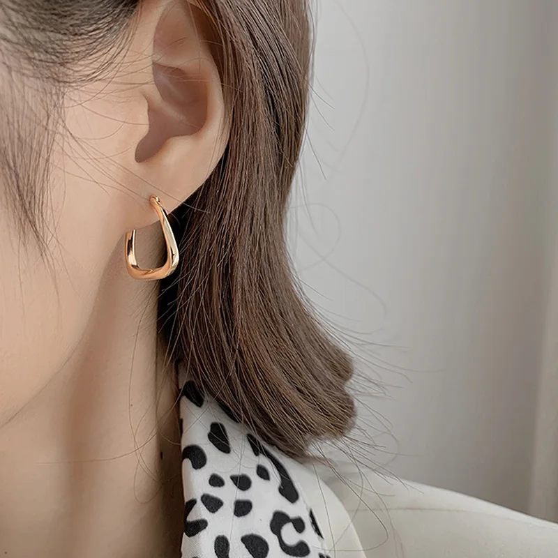 LByzHan 2021 New Korean Metal Round Hoop Earrings for Women Fashion Cute Gold Silver Color Punk Charm Earring Minimalist Jewelry