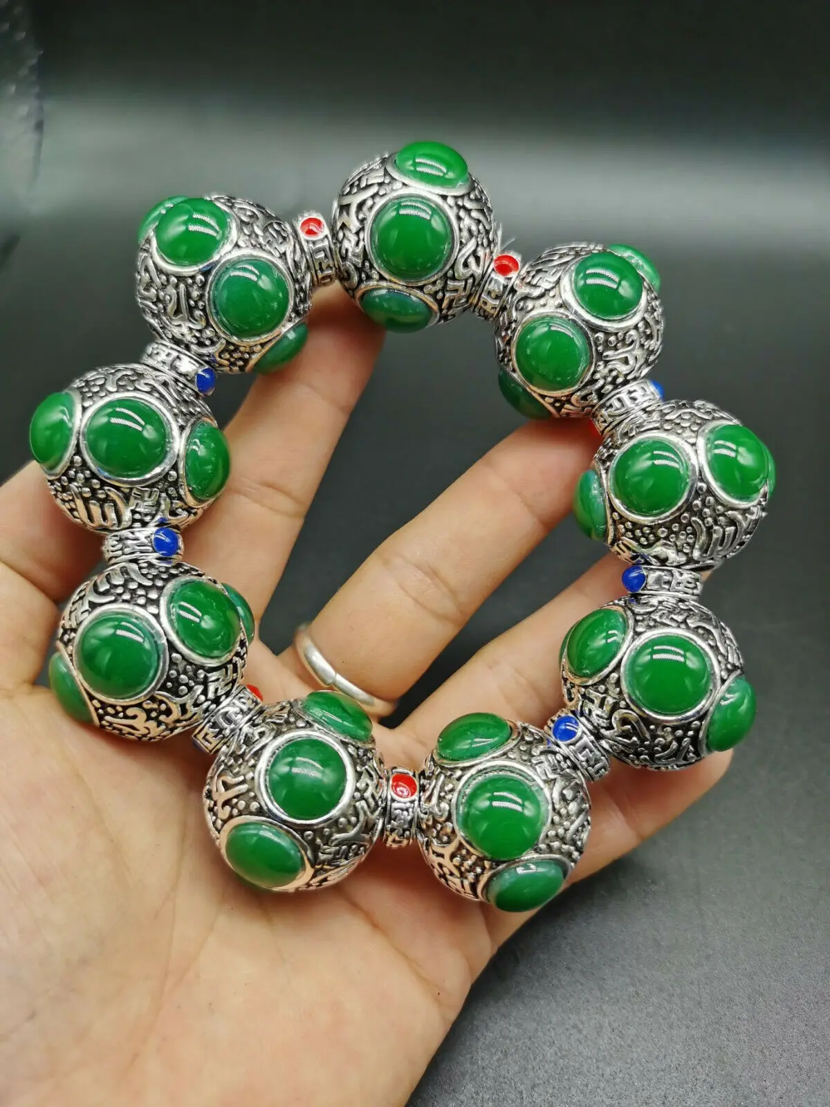 China Old Tibetan Silver Inlaid Green Colour Jade Bead Hand String Bracelet