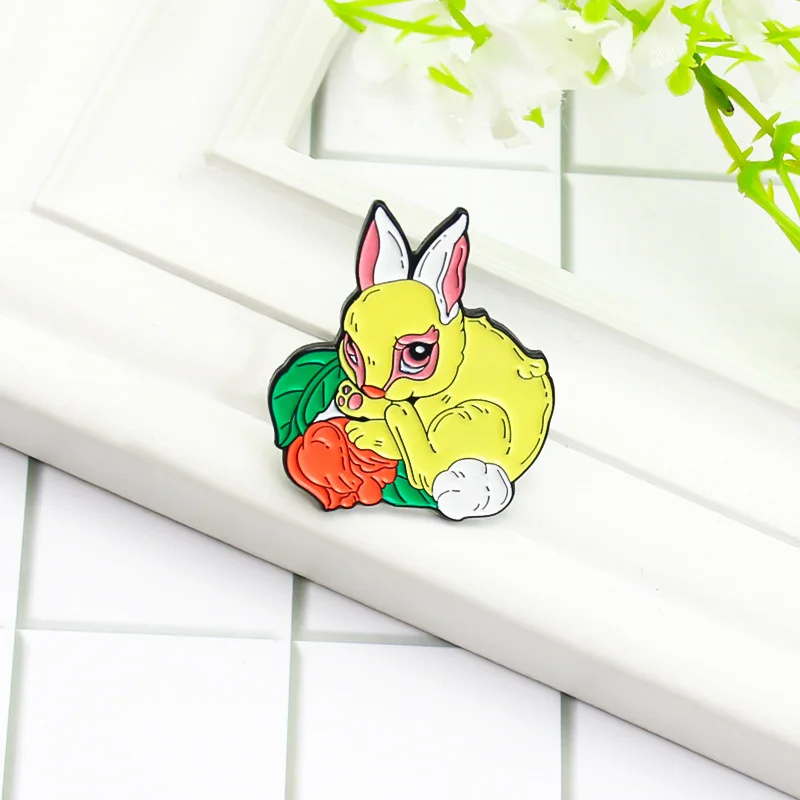 New Product Rabbit Smelling Floral Alloy Enamel Brooch Pin Cartoon Cute Animal And Plant Badge Jewelry Gifts For Men And Women