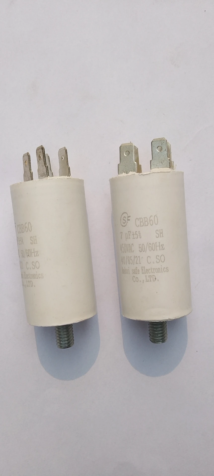 CBB60 AC 450V 50/60Hz 4/5/6/8/10/12/14/16/20/25/30/35/40/45/50uF 8mm Thread Polypropylene Film Motor Capacitor