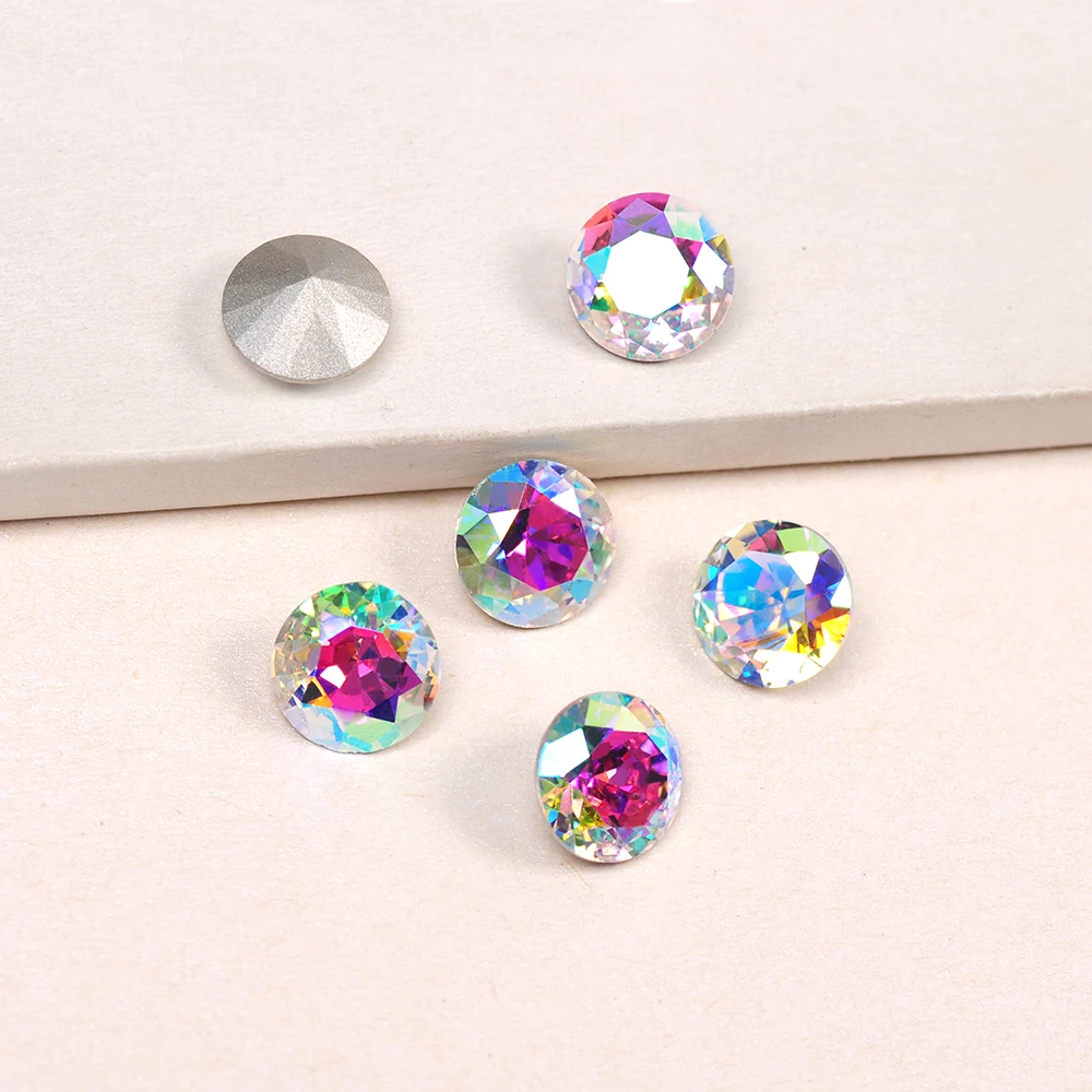 Glänzende Crystal AB Strasssteine zum Aufnähen, brillant geschliffen, hochwertige Pointback-Kristalle für Hochzeitskleider, Kleidung und Bastelarbeiten. – Detail 3