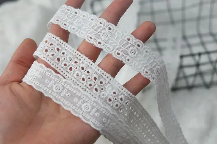 3yards/Lot 2cm-4cm LACE Trimming - Natural white Cotton Lace Cloth Hollow Out Hole Embroidery Fabric X903