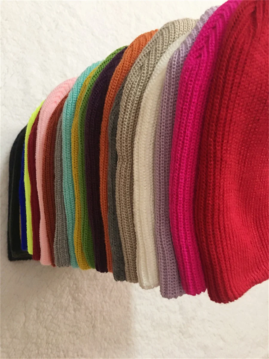 แฟชั่นสีทึบถัก Beanies หมวกฤดูหนาวหมวกอบอุ่นผู้ชายผู้หญิง Multicolor Skullies หมวกนุ่มหมวกยืดหยุ่นกีฬา Bonnet