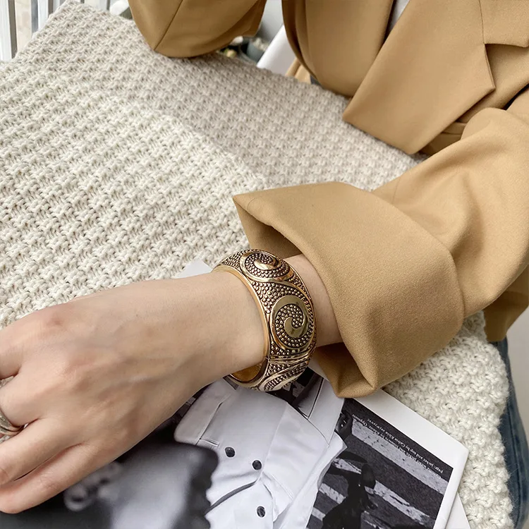 Ethnic Totem Metal Carved Wide Bangles Tibetan Gold Color Vintage Retro Tribal Bracelet Bangle Cuff For Women