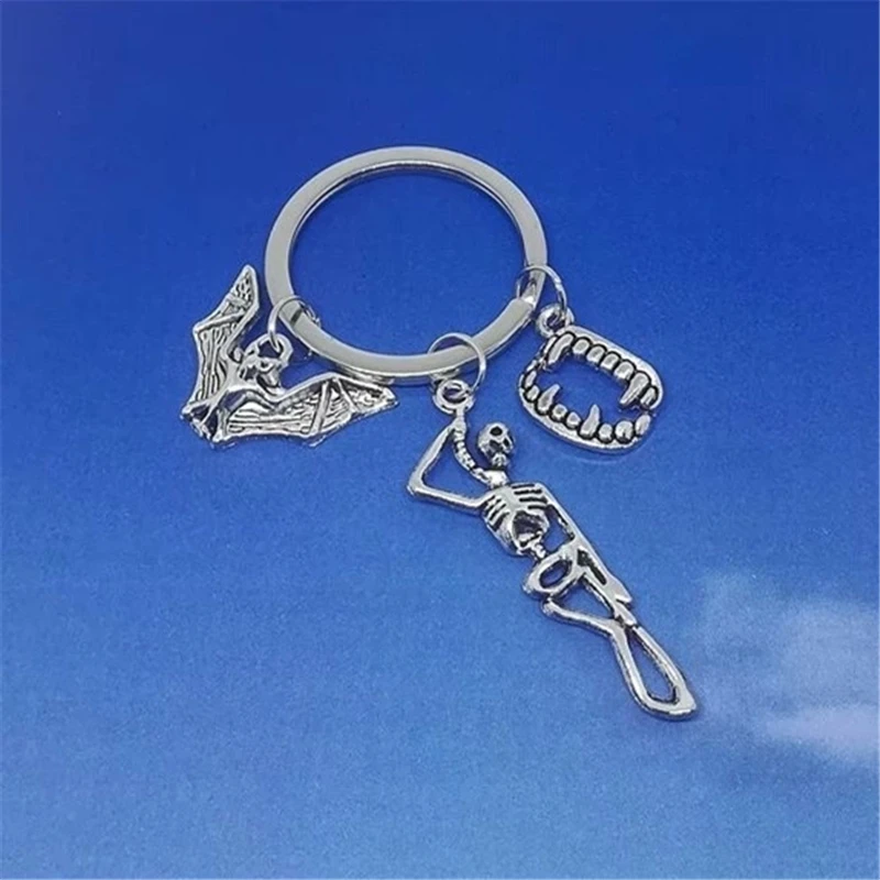 Metal Keychain Creepy Vampire Teeth Keychain Keleton Keychains Bat jewelry Halloween Jewelry grisly