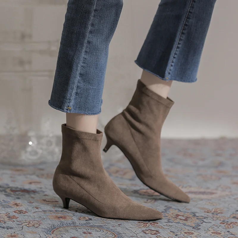 2022 Winter INS Luxury Women Low Heels Stretch Fabric Suede Sock Boots Brand Female Kitten Heels Flock Ankle Boots Party Shoes