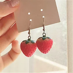 Fashion Simple Stereo Simulation Strawberry Dangle Earrings Lovely Girl Fruit Earring For Women Gifts New Jewelry Accessories