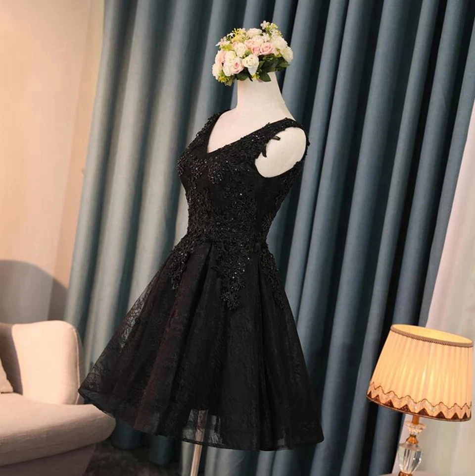 Elegant Black Cocktail DressesTulle Appliques Sleeveless Beading Graduation Gowns Sequin Short Prom Dress Homecoming Dress