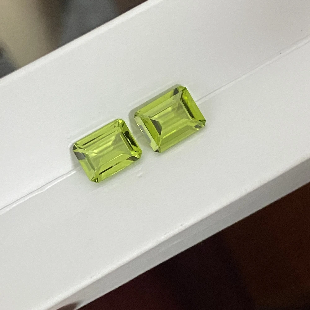 Meisidian A Quality  Octagon Cut  7X9mm 2 Carat Natural Peridot Stone