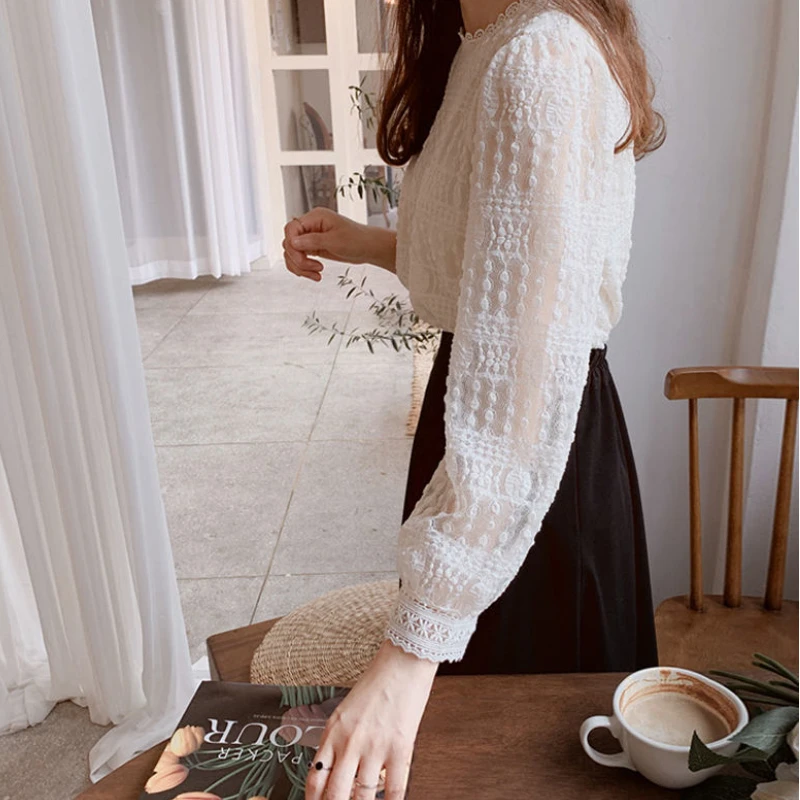 Blouse Women Elegant Embroidery Spring Long Sleeve French Style Vintage Office O-neck Feminine Tops White All-match Leisure New