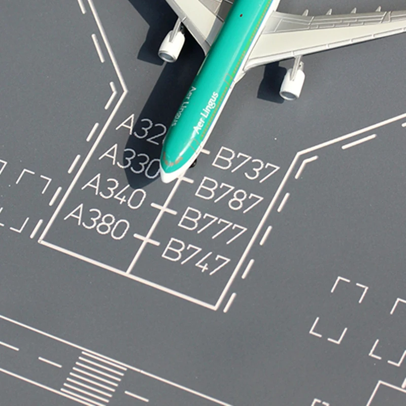1:400 Scale Airport Aircraft Runway Apron Exhibition Platform Can Splicing 30*20cm For Airplanes Plane Model Decoration