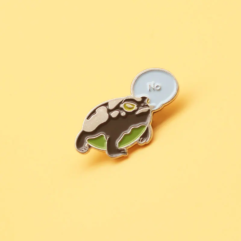 Frog alloy enamel pin Cute creative denim outfit adorns cartoon brooch Classic film pulp fictionbadge