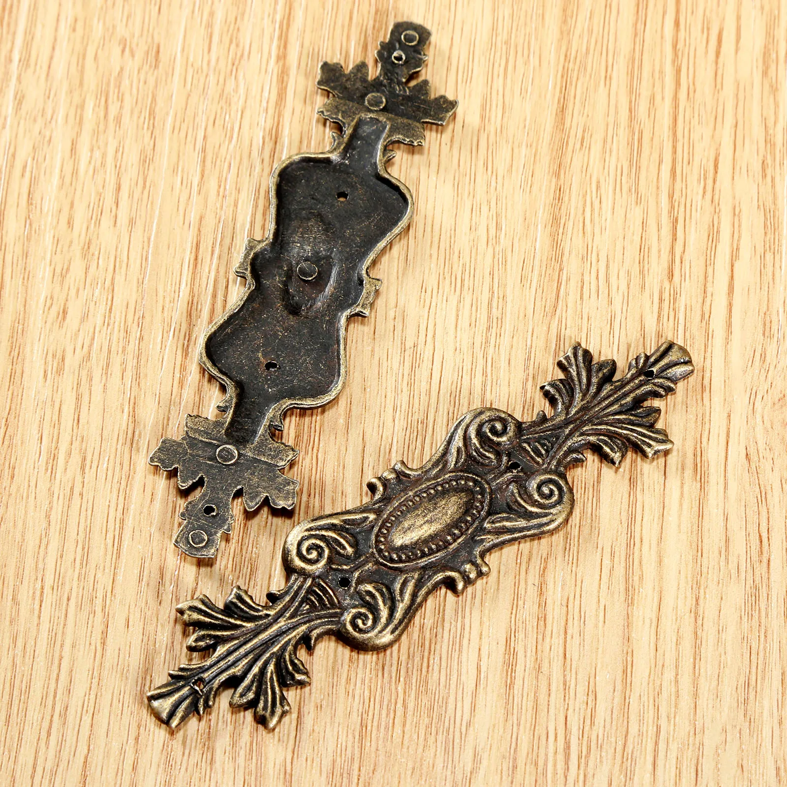 2szt Ozdobne narożniki Wspornik Retro aplikacja Antyczny brąz Pudełko Ochraniacze na nogi Akcesoria meblowe Żelazko 10cm — zdjęcie 4