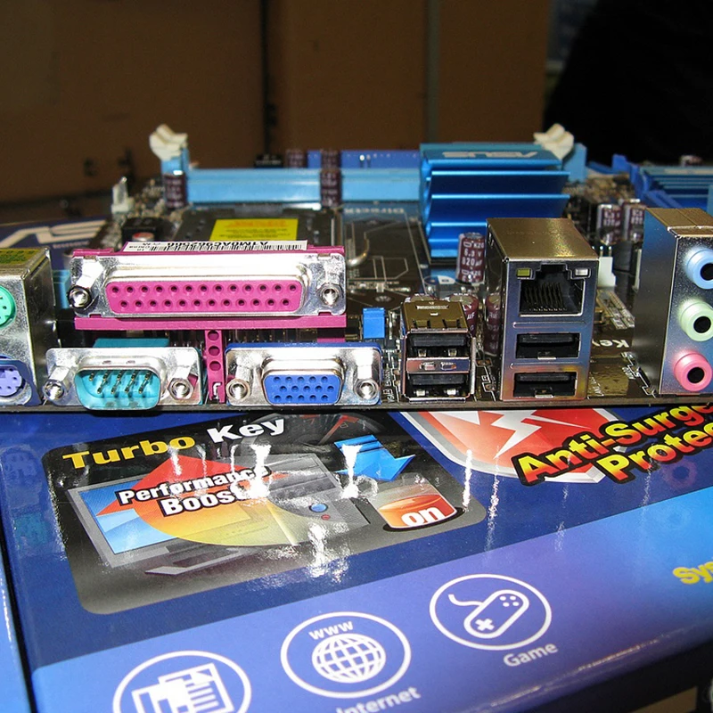 ASUS Schede Madri di P5G41T-M LX LGA 775 DDR3 8GB Per Intel G41 P5G41T-M LX Desktop di Mainboard Systemboard SATA II PCI-E x16 Utilizzato