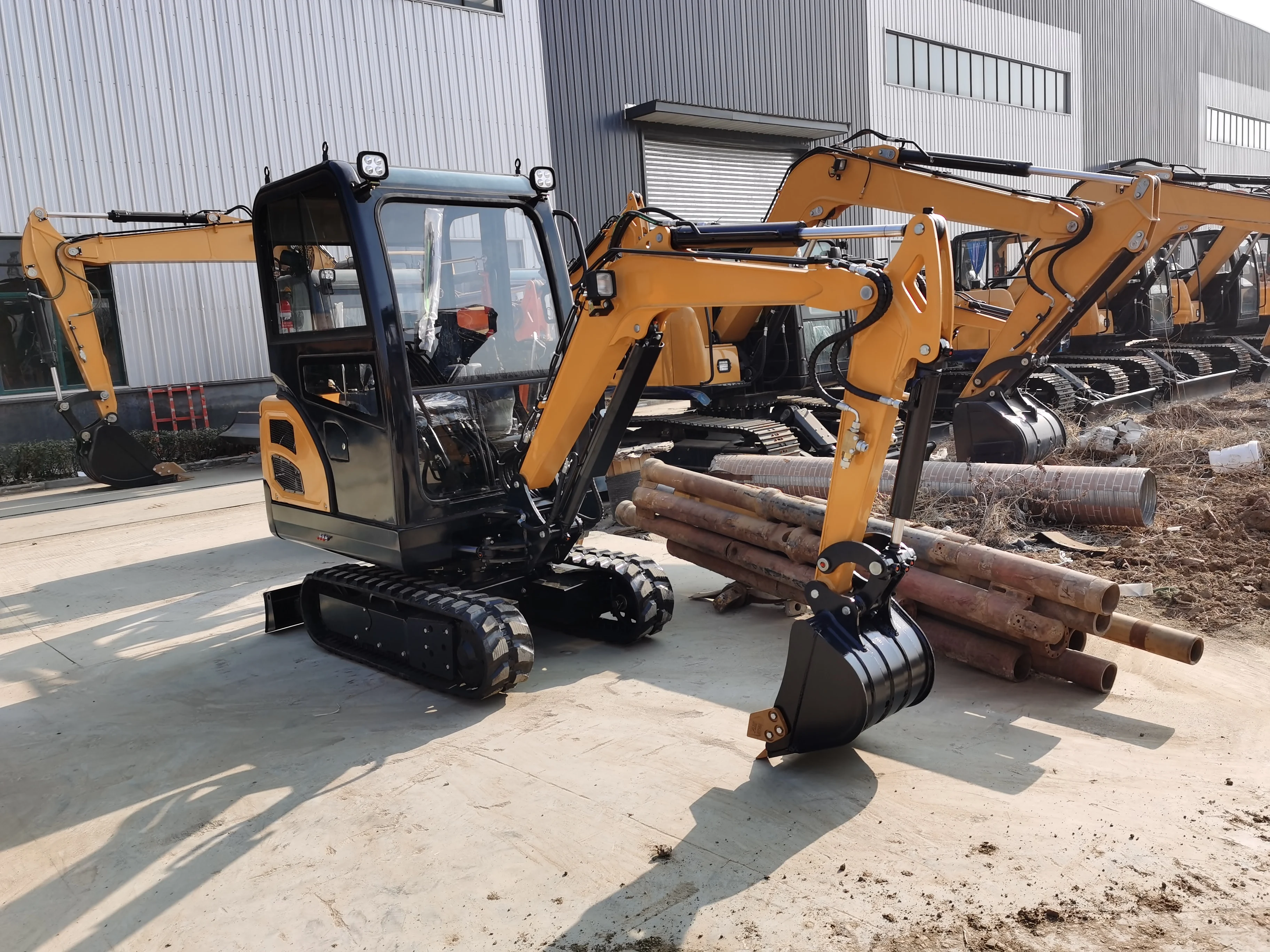 Chinese Micro 1.8Ton  Digger Garden Construction Machine Small Crawler Excavator